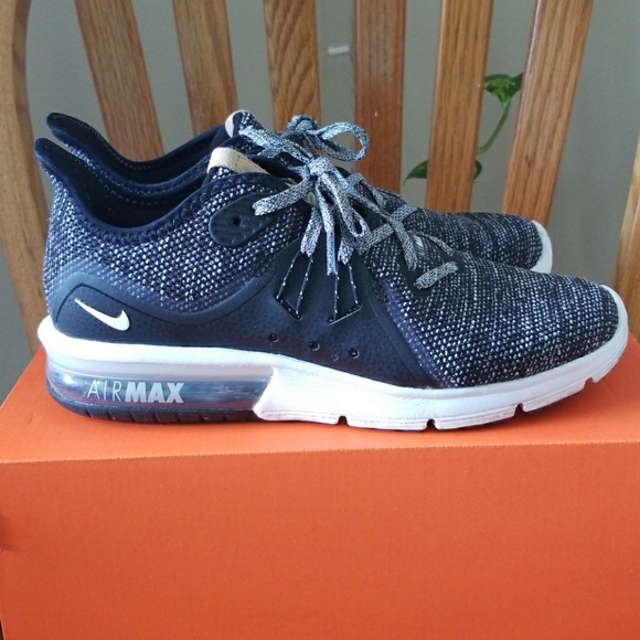 NIKE AIRMAX SEQUENT 3 TRAINERS - Picture 3 of 4